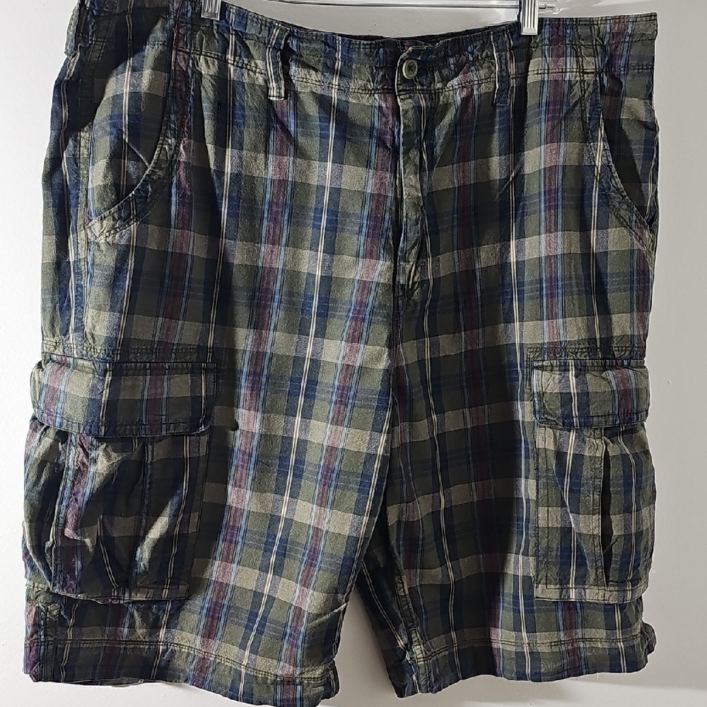 Men's Plaid Preppy Cargo Shorts By FOUNDRY‎ size 44.